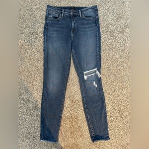 Silver Jeans Isbister Premium Denim Skinny Ankle Jeans with Distressing -Size 27